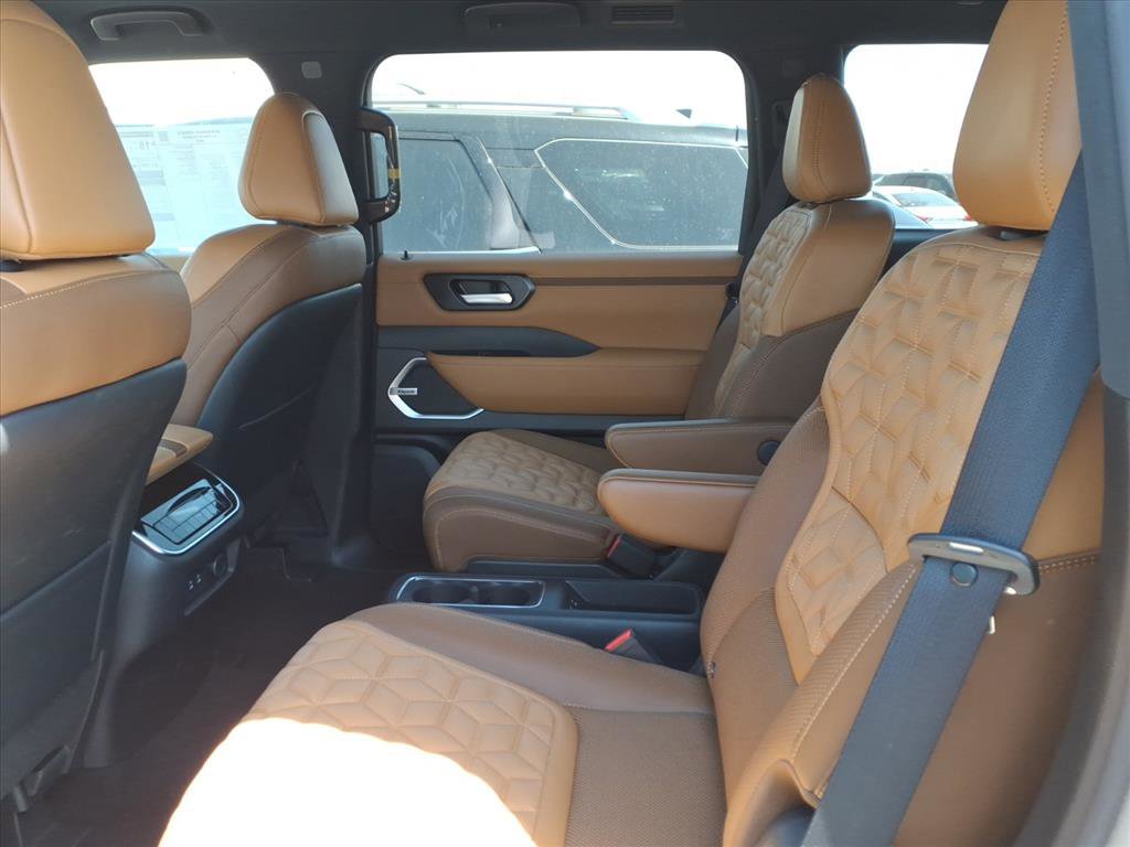 2026 Nissan Armada Platinum Reserve photo 9
