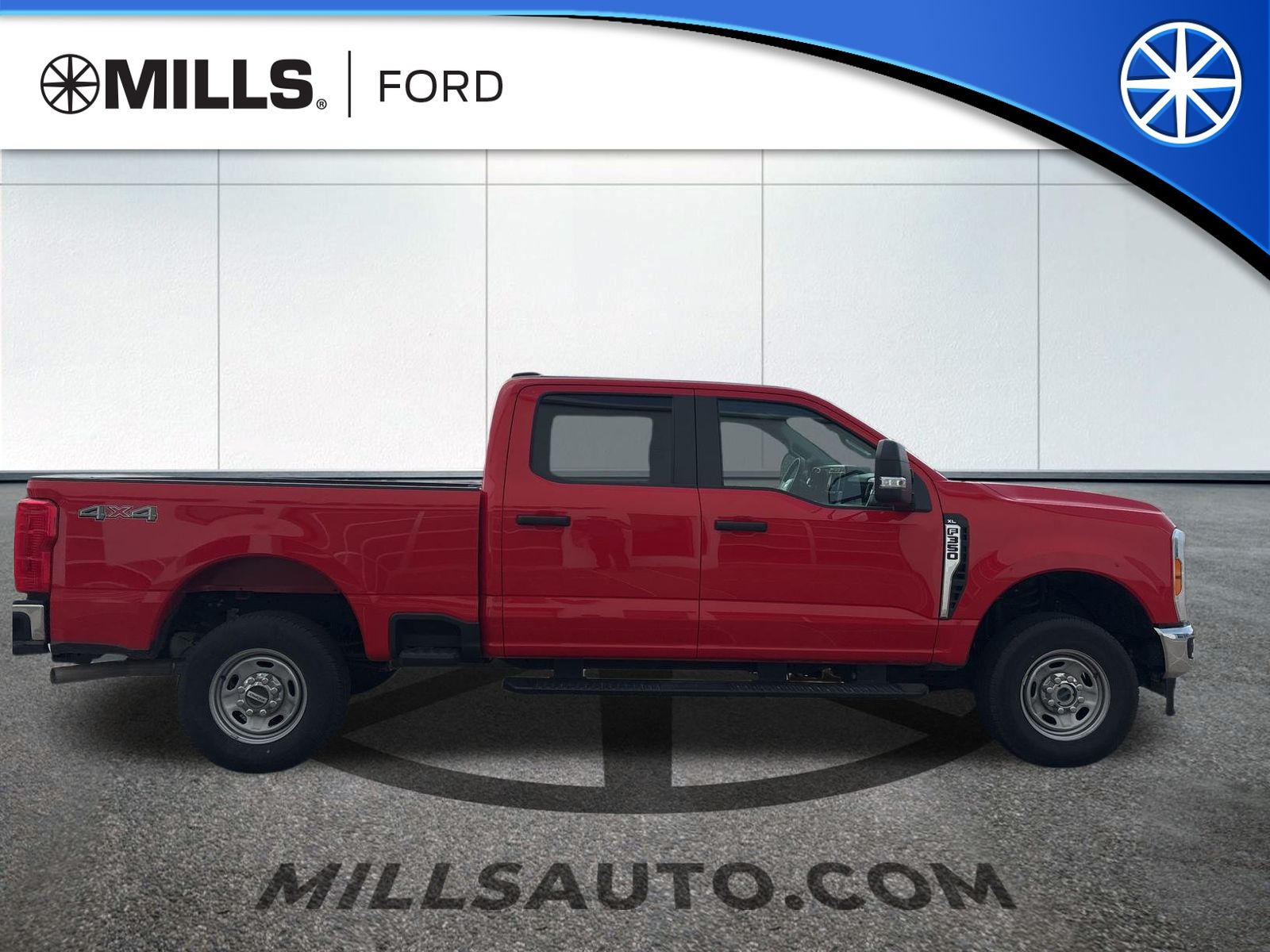 2023 Ford F-350 XL photo 4