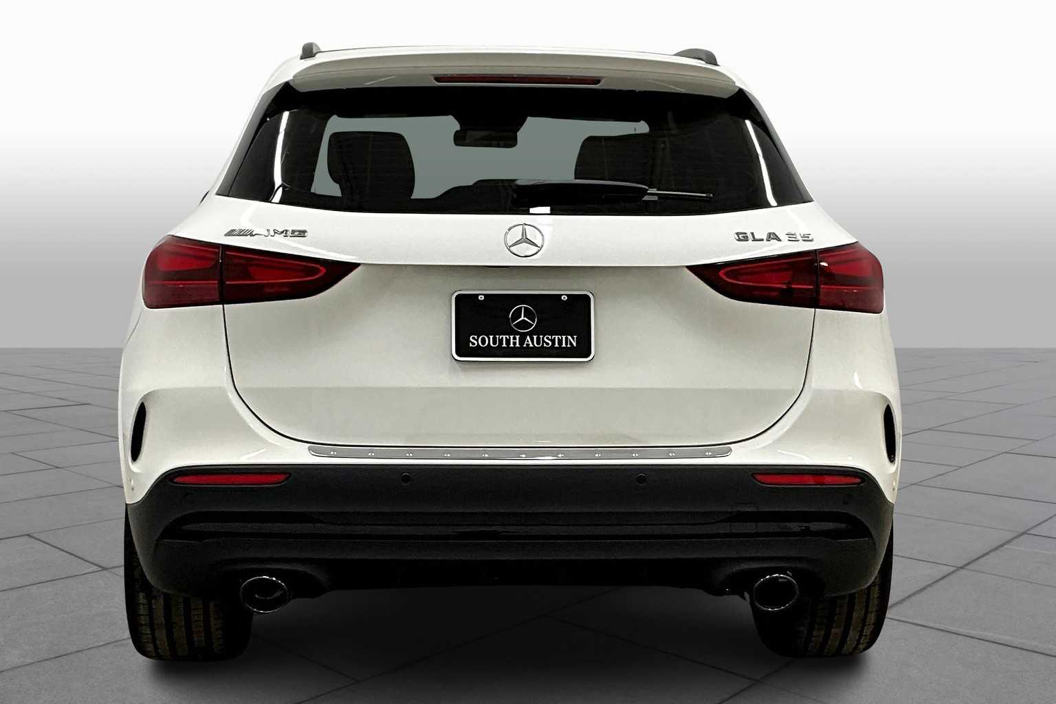 2025 Mercedes Benz GLA AMG 35 4MATIC photo 4