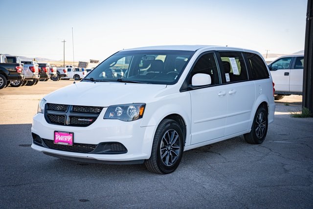 2017 Dodge Grand Caravan SE Plus Blacktop photo 11