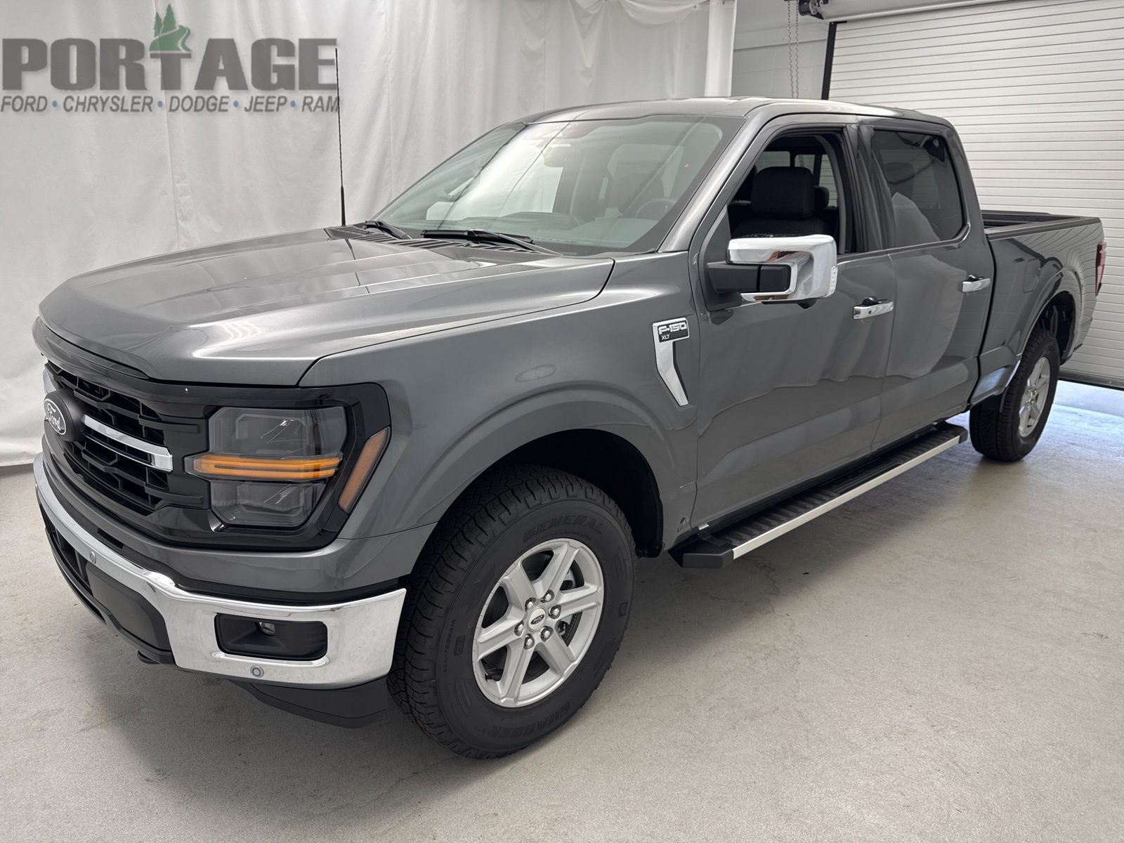 2025 Ford F-150 XLT photo 7