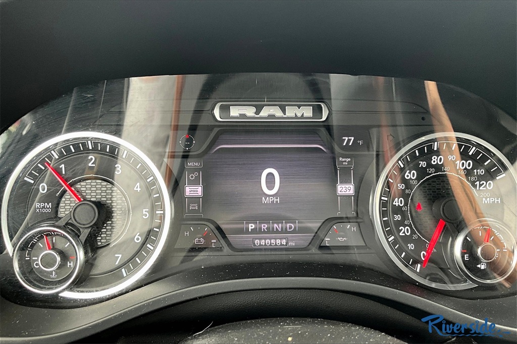 2024 Ram 1500 Laramie photo 8