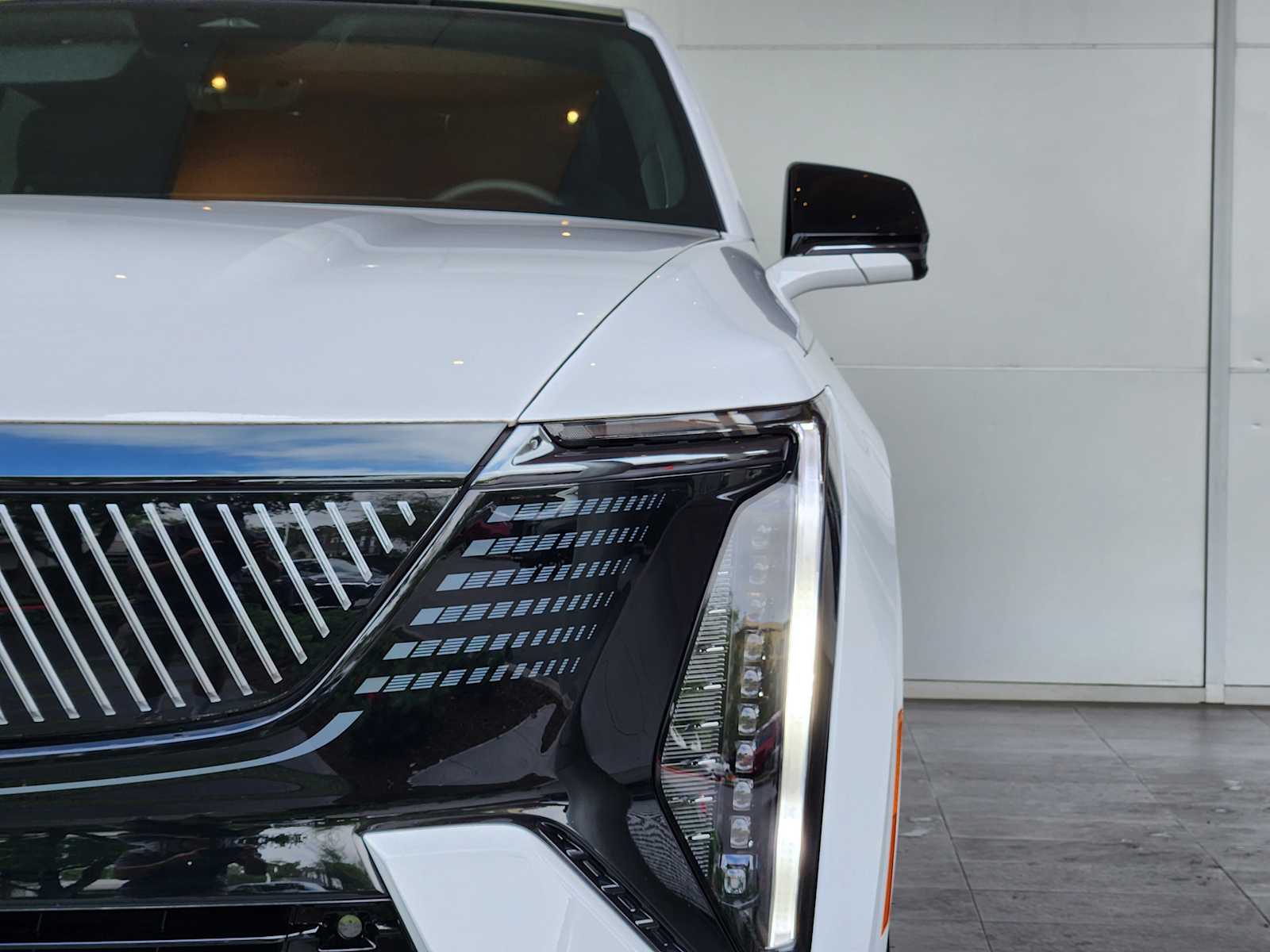 2025 Cadillac Escalade IQ Sport photo 6