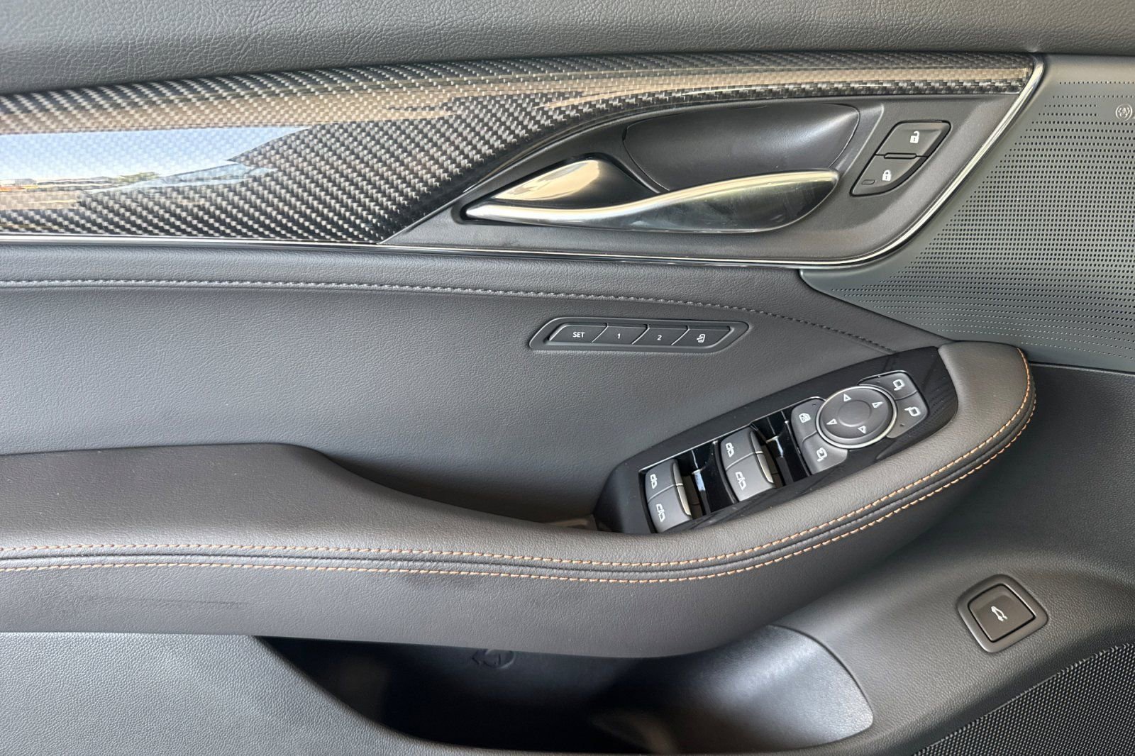 2026 Cadillac CT5 V photo 10