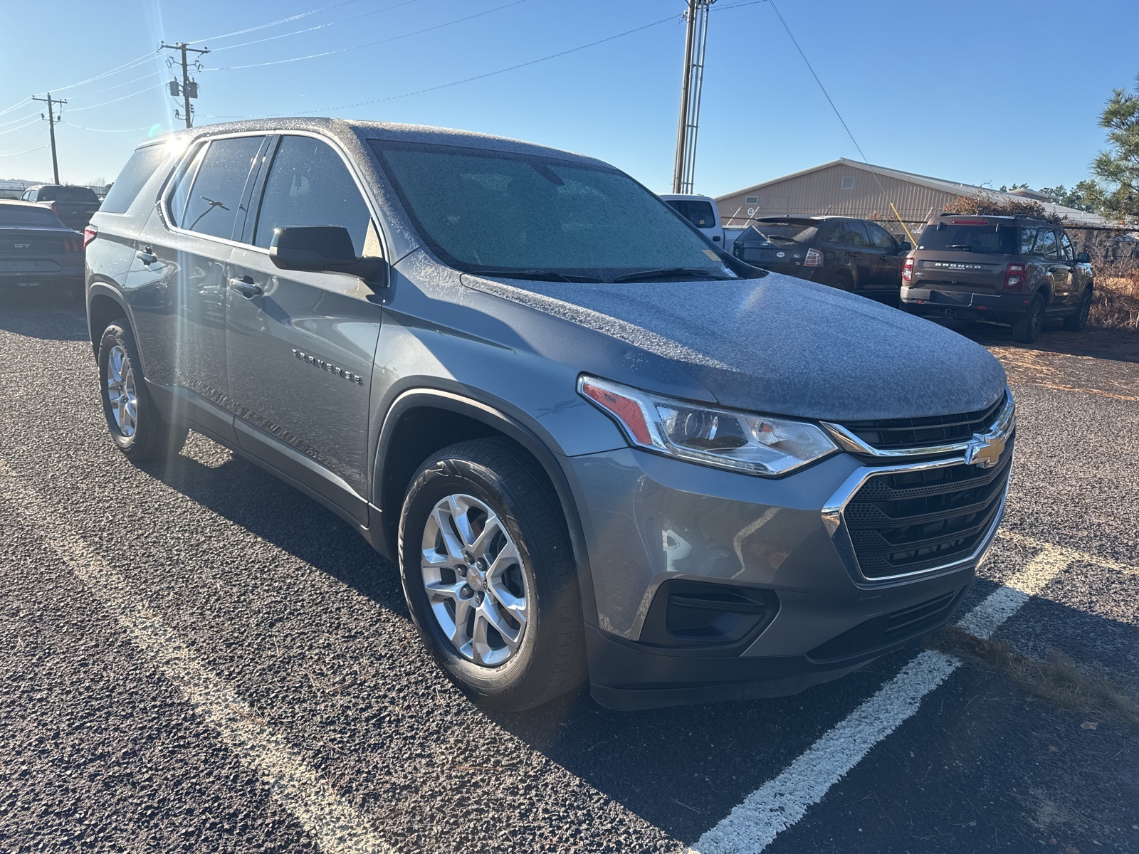 2021 Chevrolet Traverse LS's photo