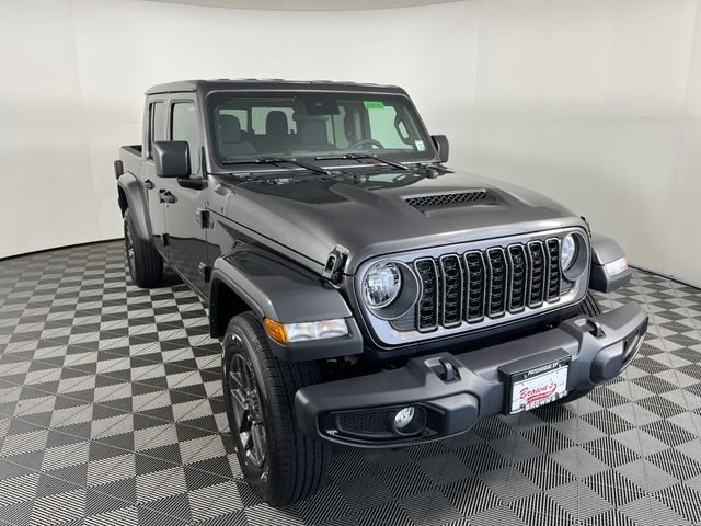 2025 Jeep Gladiator Sport S photo 3