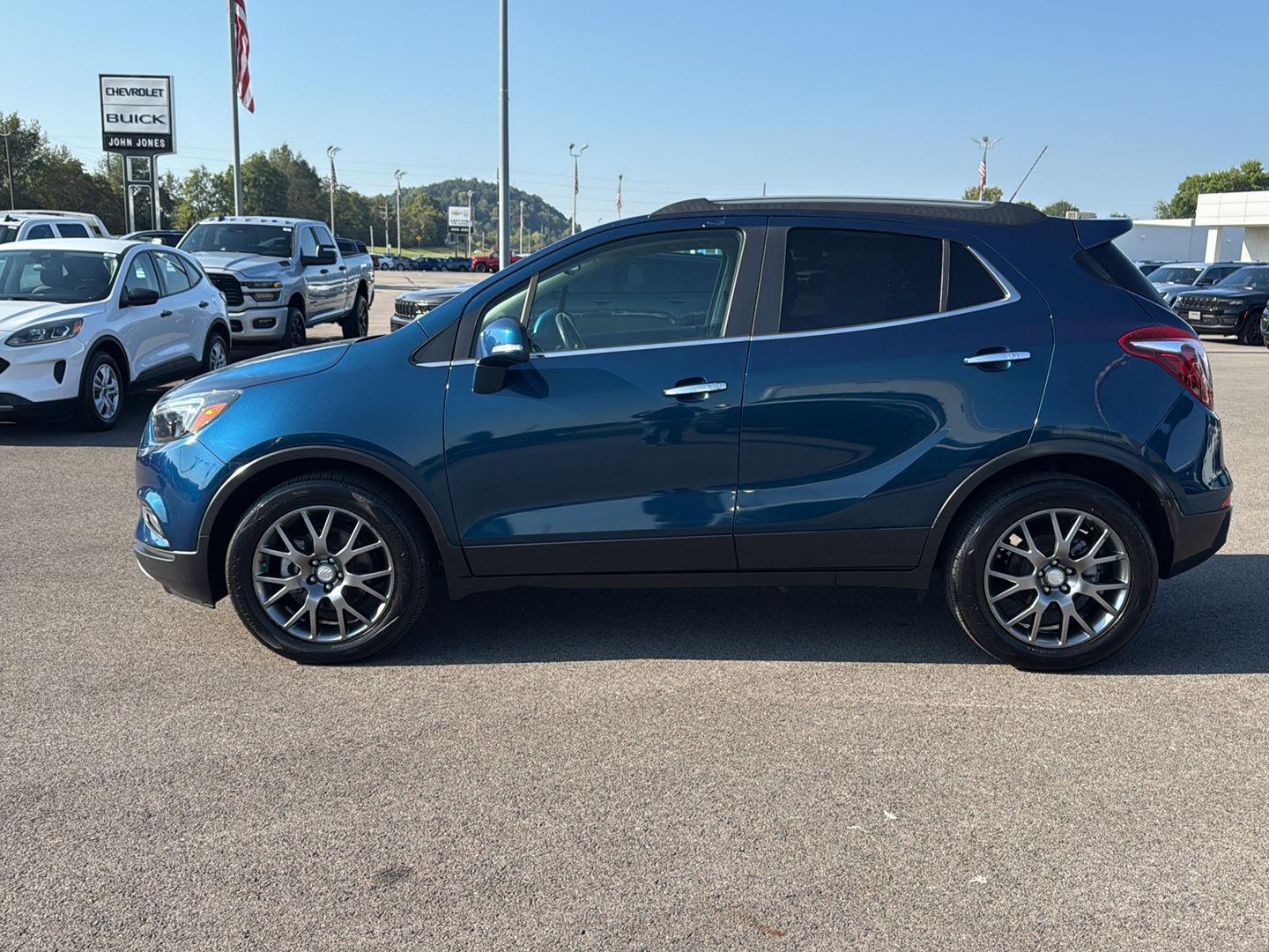 2019 Buick Encore Sport Touring photo 3