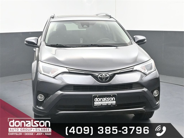 2018 Toyota RAV4 XLE photo 2