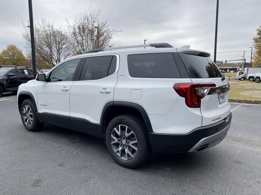 2023 GMC ACADIA - Image 4