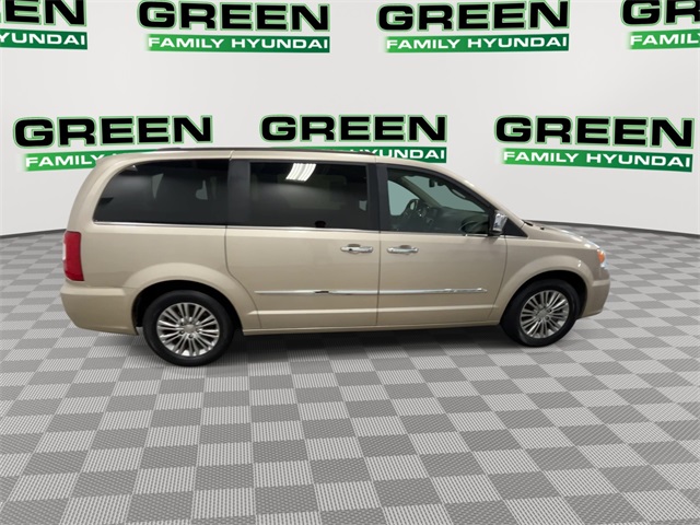 2014 Chrysler Town & Country photo 23
