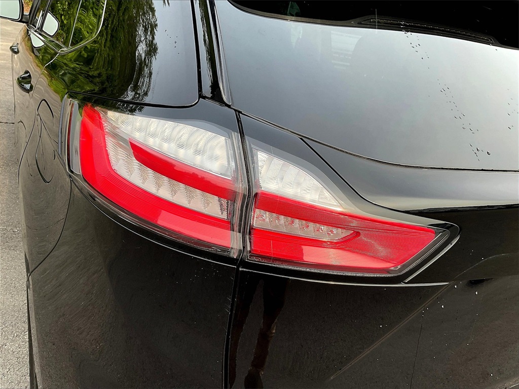 2021 Ford Edge SEL photo 31