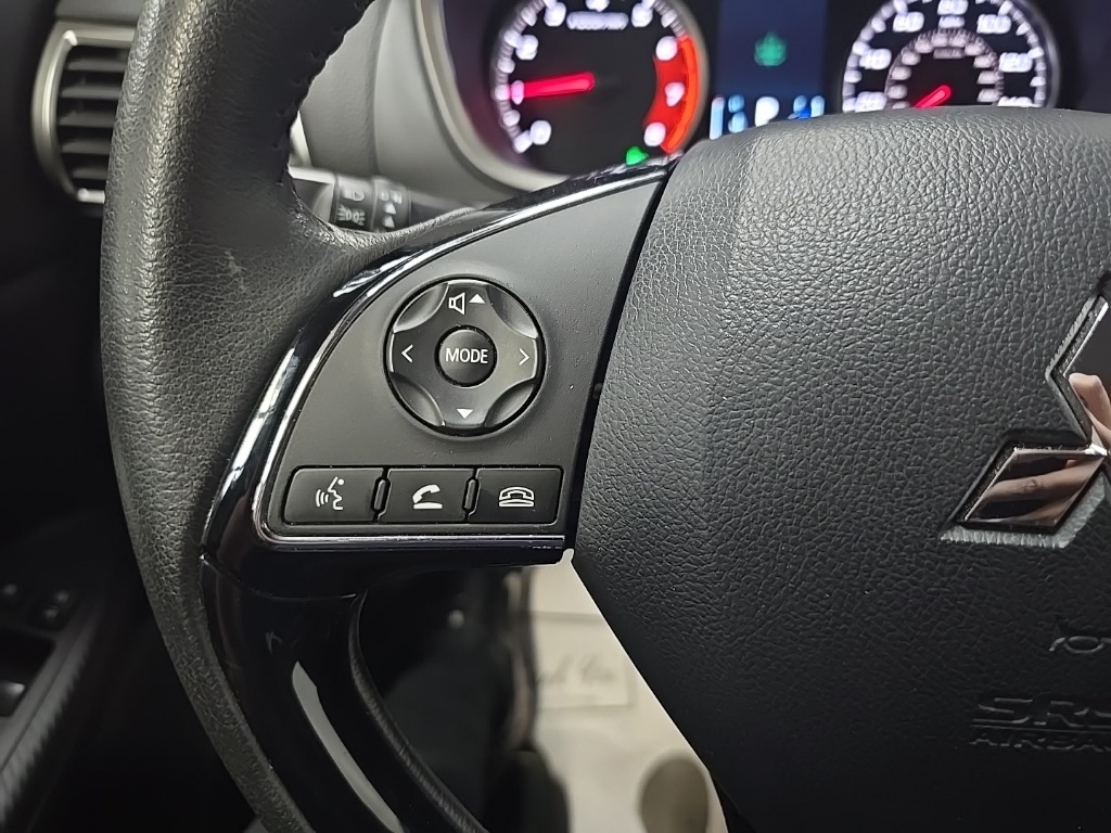 2018 Mitsubishi Eclipse Cross SE photo 19