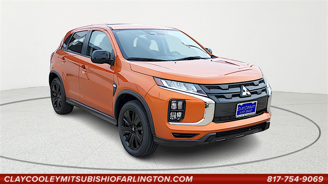 2026 Mitsubishi Outlander Sport LE's photo