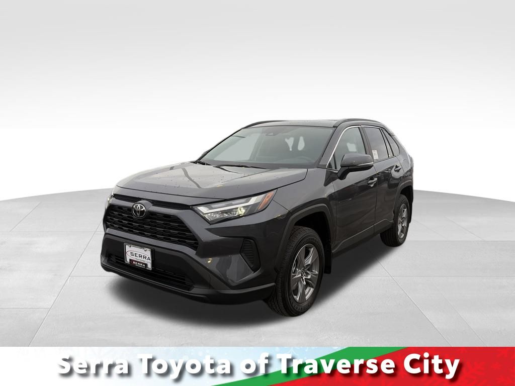 2025 Toyota RAV4 XLE's photo