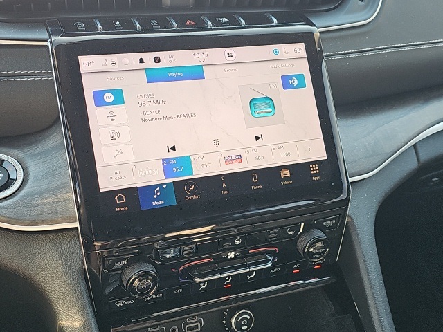 2022 Jeep Grand Cherokee Limited photo 3