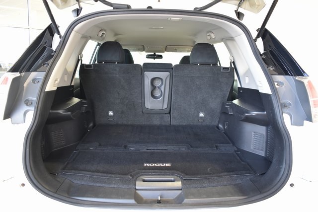 2016 Nissan Rogue S photo 9