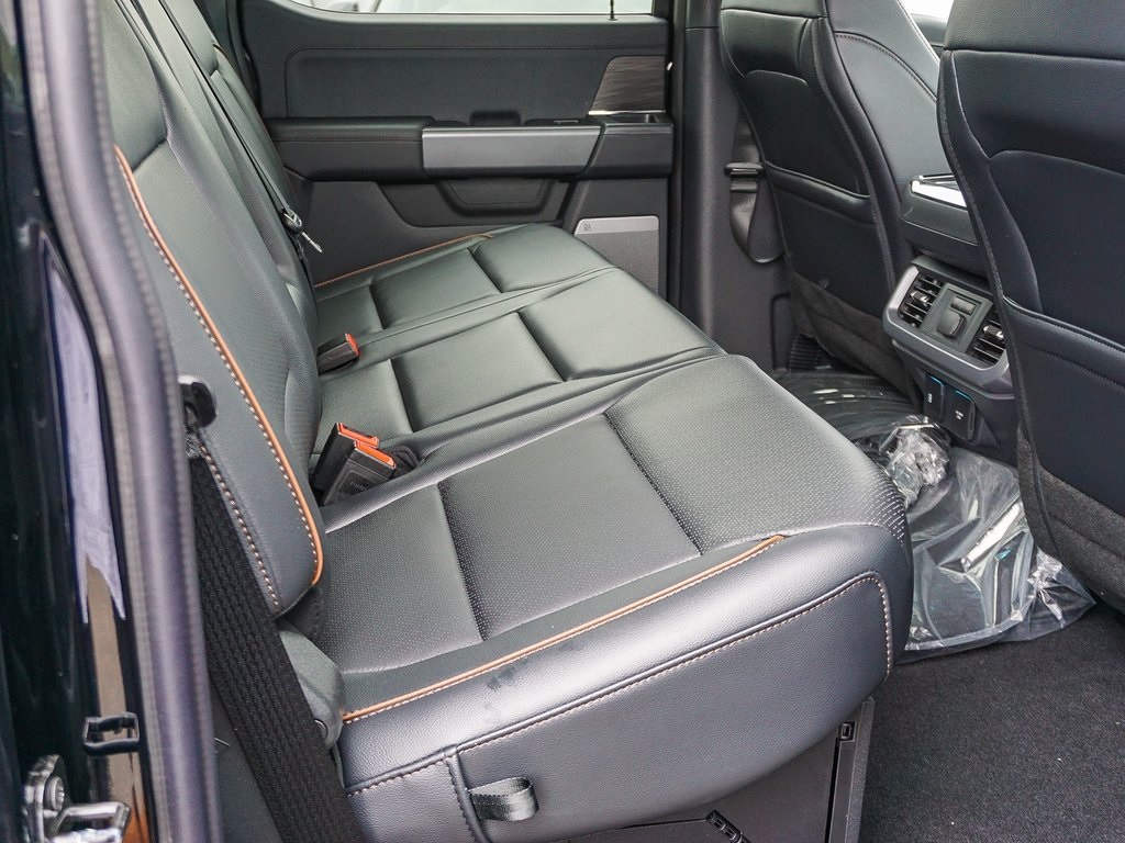 2025 Ford F-150 Lariat photo 13