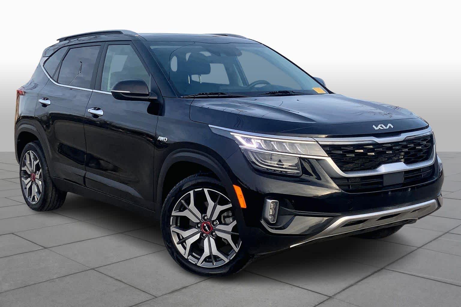 Certified 2022 Kia Seltos SX with VIN KNDETCA29N7277906 for sale in Kansas City