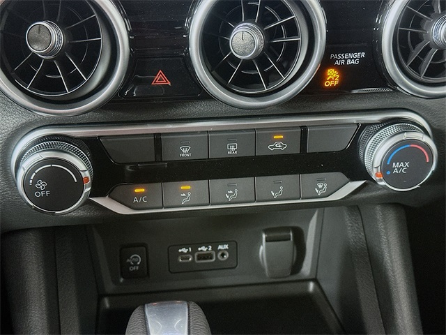 2025 Nissan Sentra SV photo 18