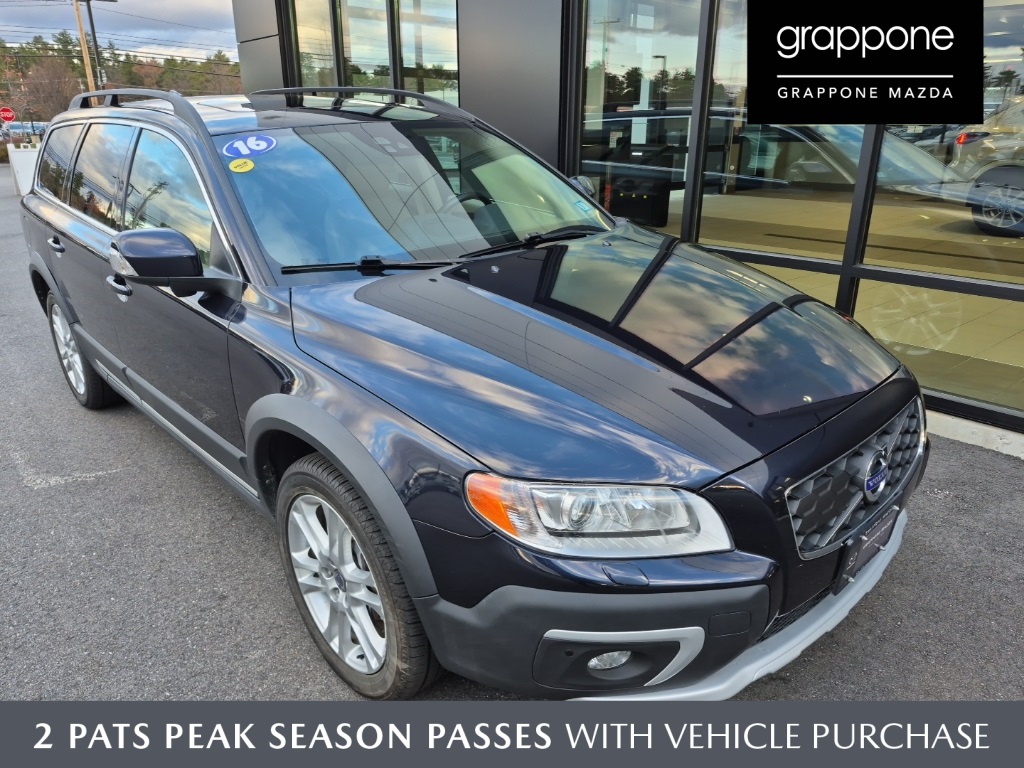 2016 Volvo XC70 Platinum's photo