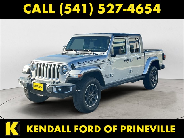 2022 Jeep Gladiator Overland's photo