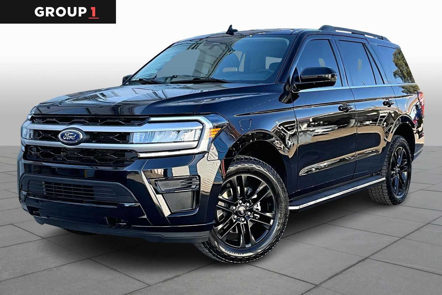 2022 Ford Expedition XLT's photo