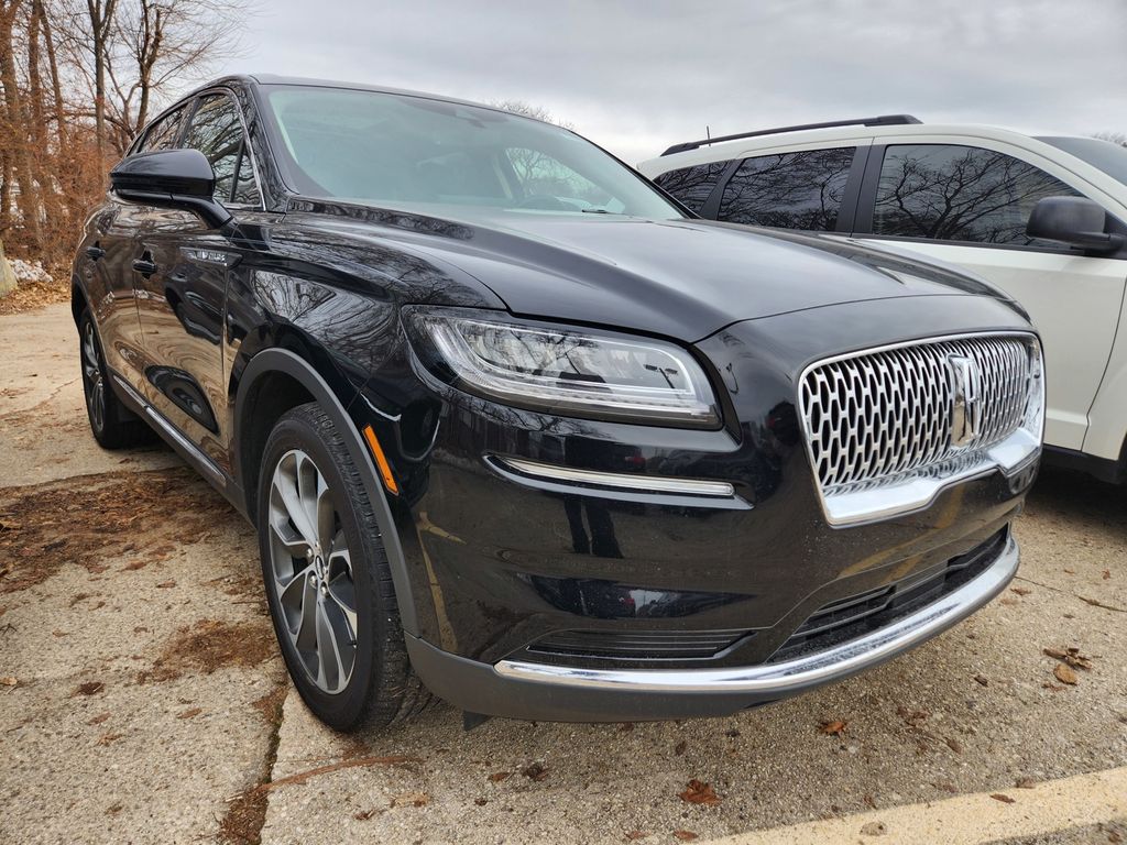 2023 Lincoln Nautilus Reserve's photo