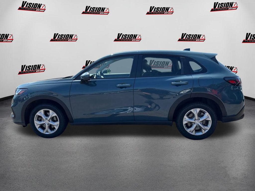 2025 Honda HR-V LX photo 8