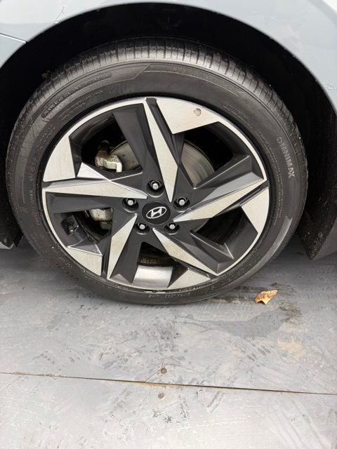 2022 Hyundai Elantra Hybrid Limited photo 25