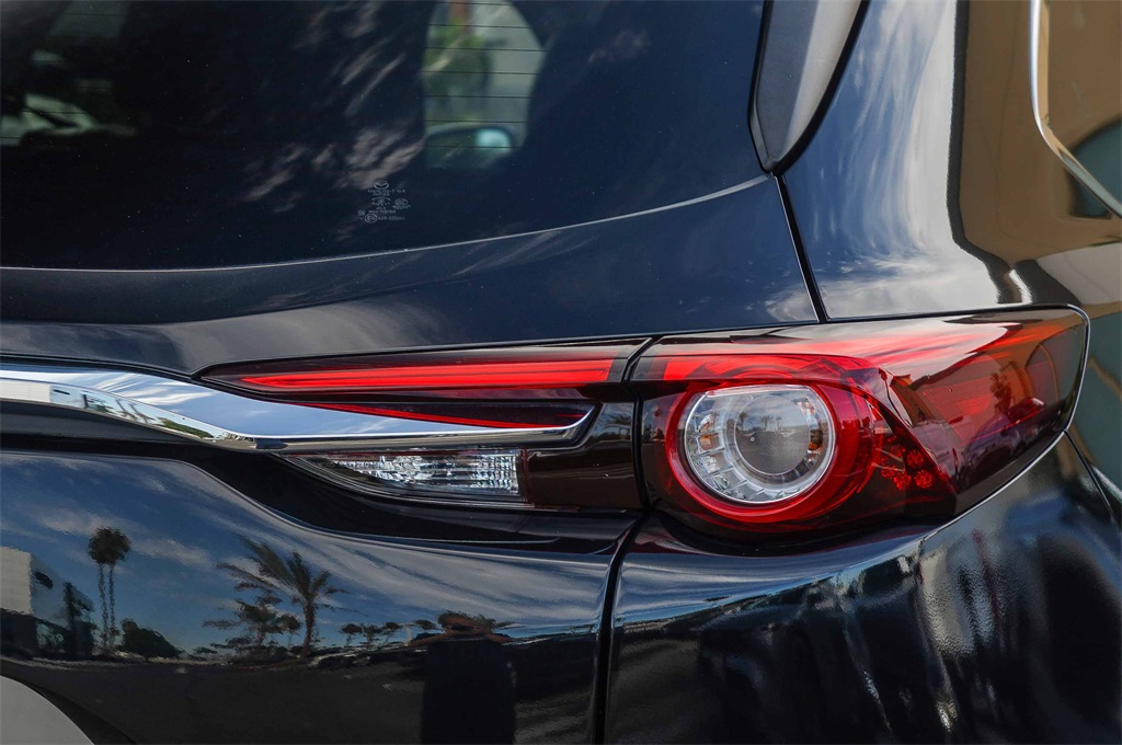 2023 Mazda CX-9 Touring photo 5