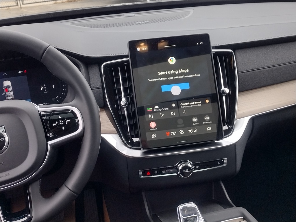 2026 VOLVO XC90 - Image 28