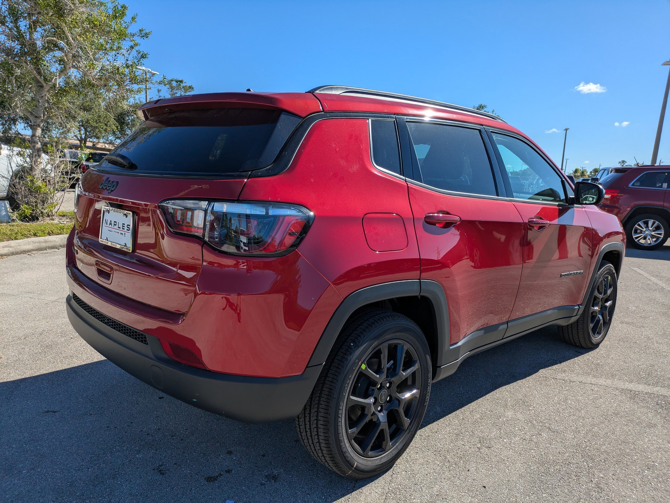 2026 Jeep Compass Latitude Altitude photo 3