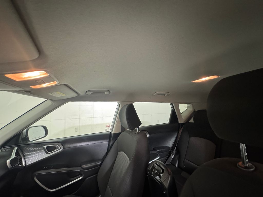 2020 Kia Soul LX photo 21