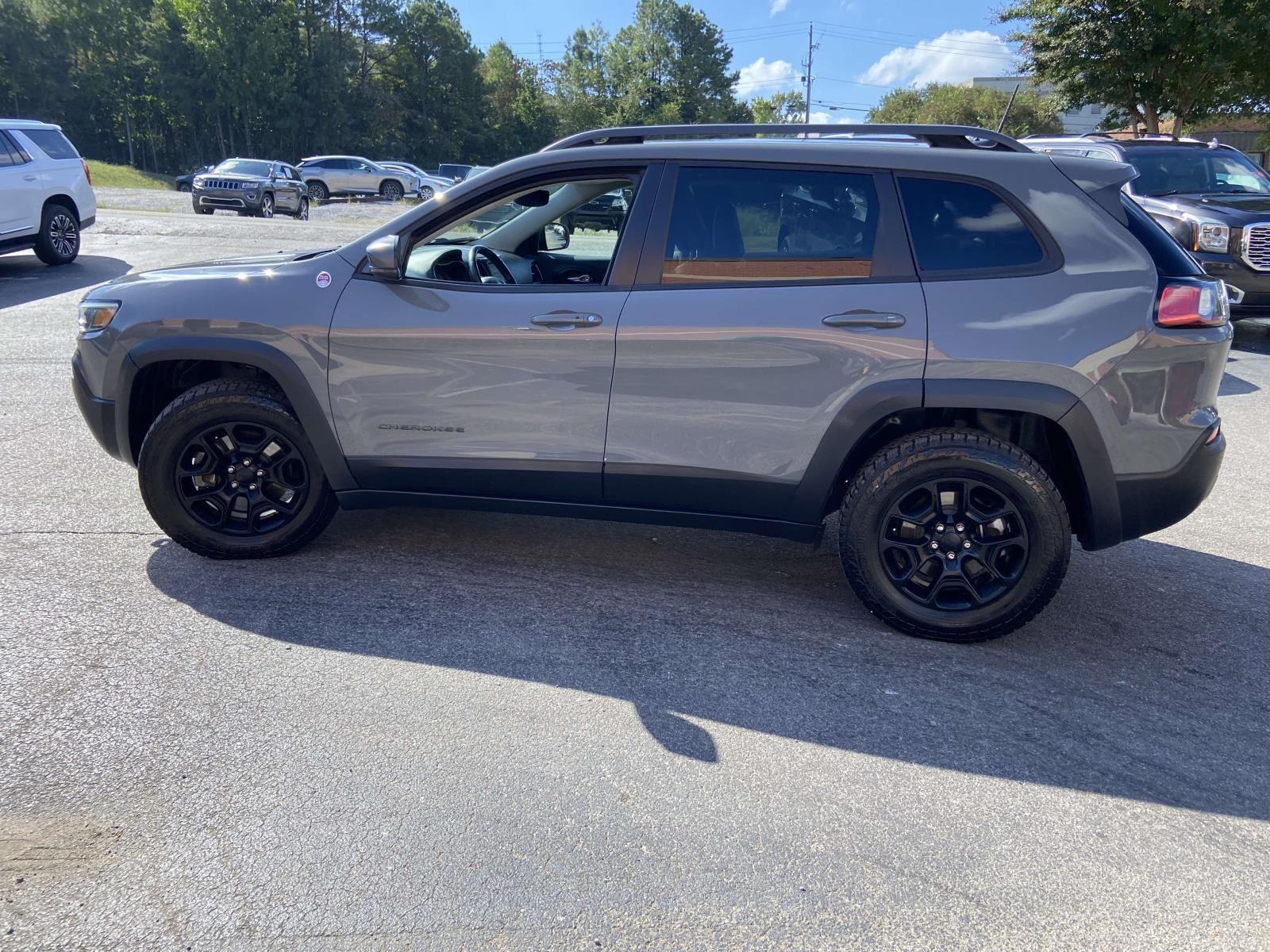 2019 Jeep Cherokee Trailhawk photo 26