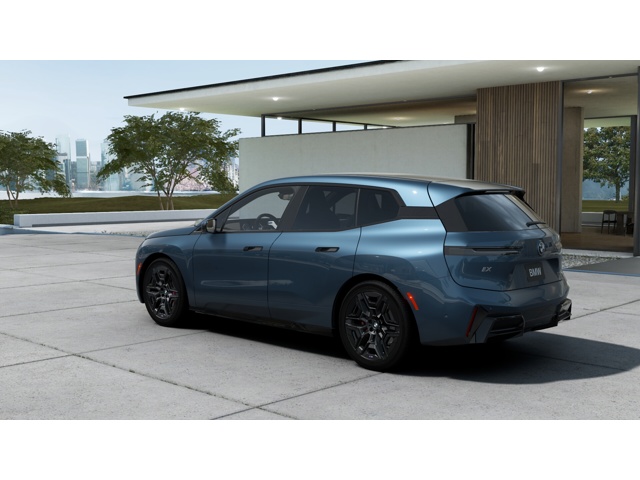 New 2026 Arctic Race Blue metallic BMW xDrive60 image 2