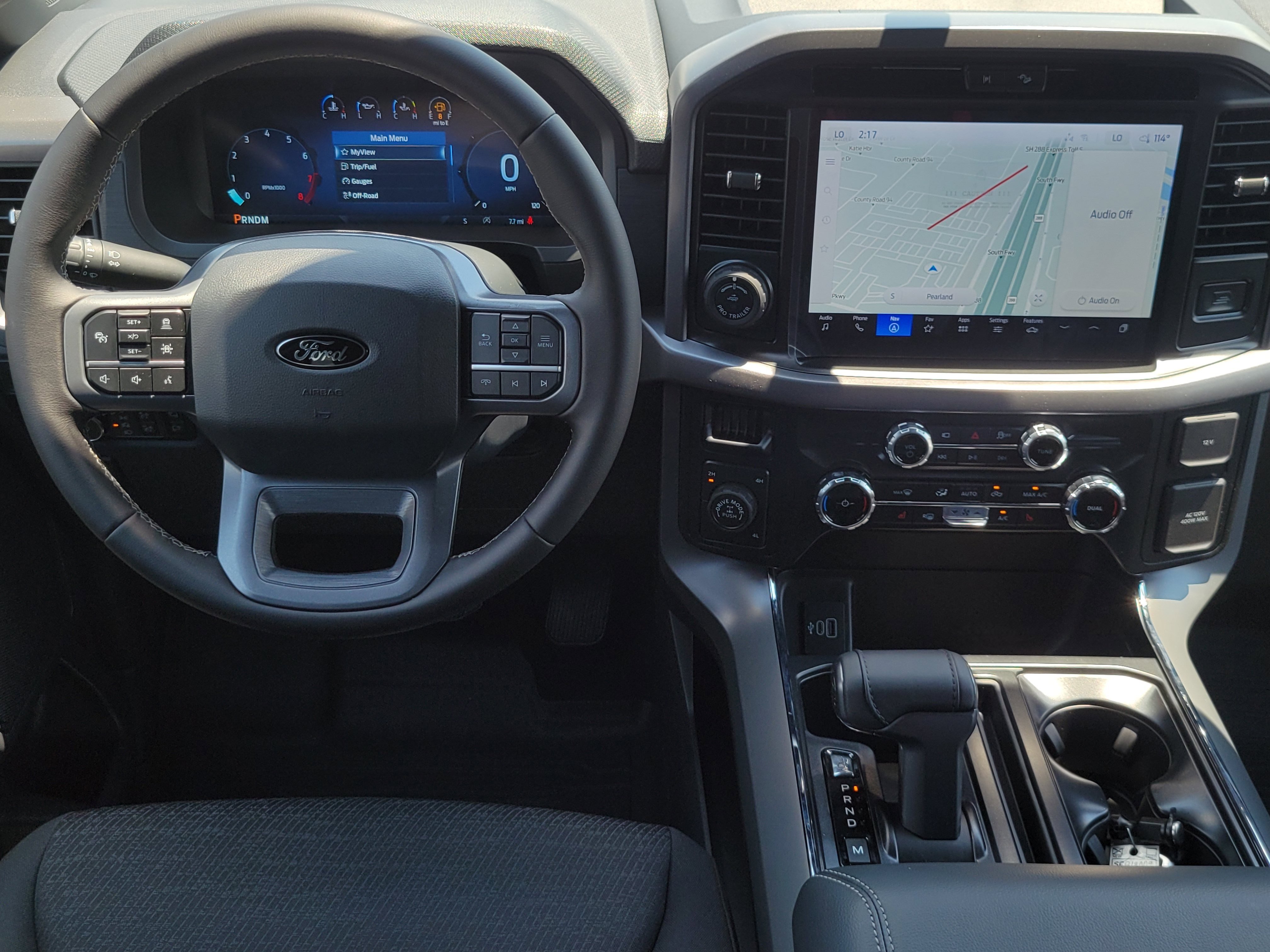 2025 Ford F-150 XLT photo 4