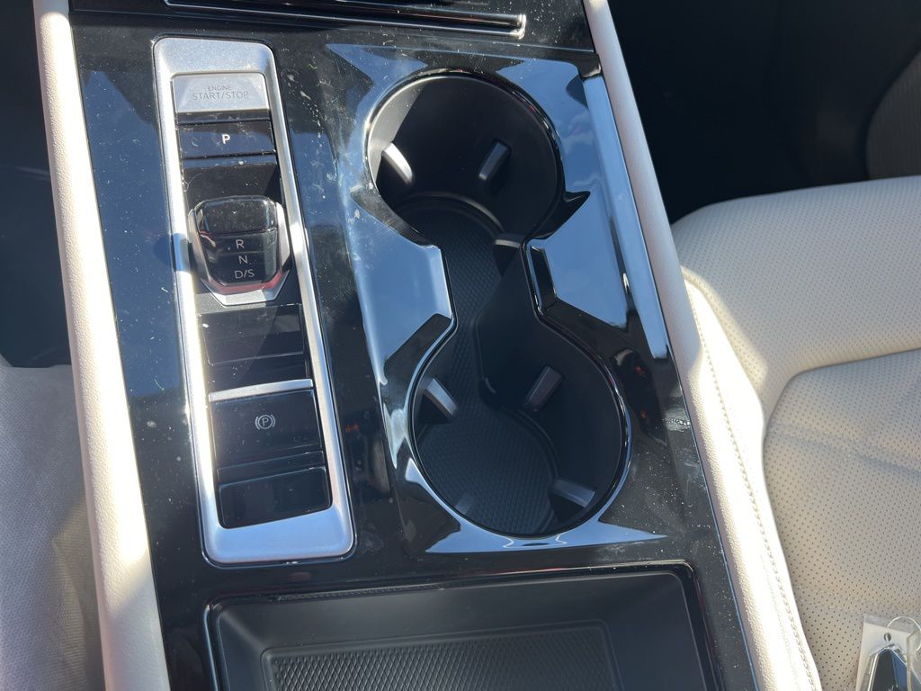 2026 Volkswagen Atlas SE Technology photo 17