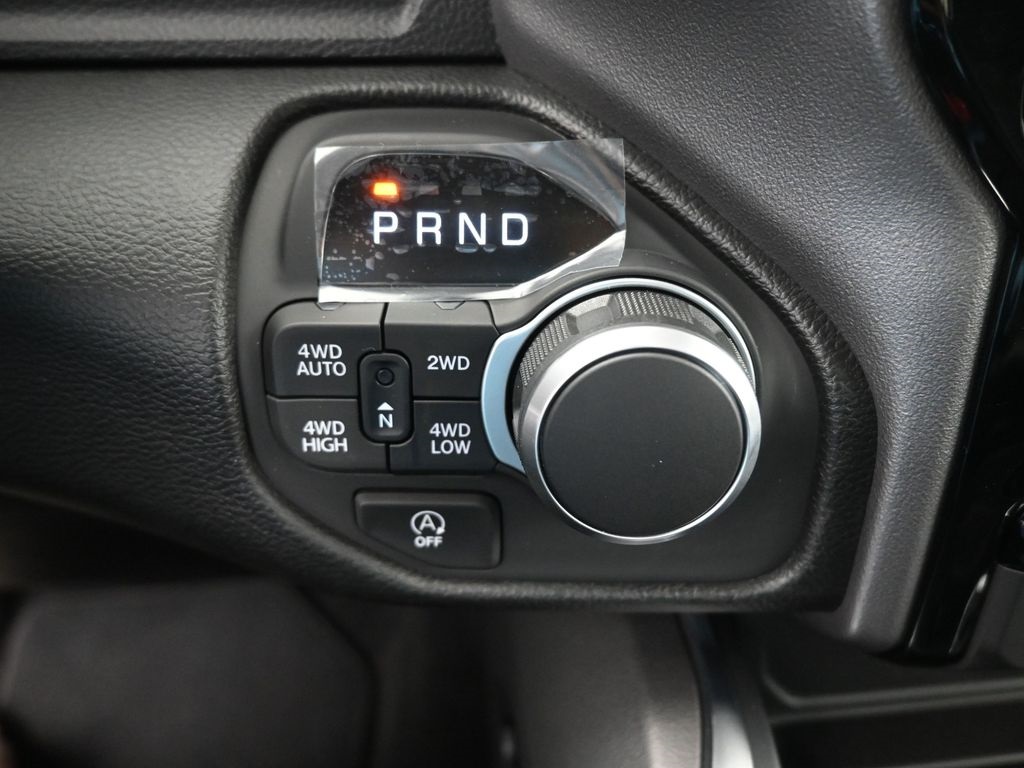2025 Ram 1500 Big Horn Lone Star photo 4