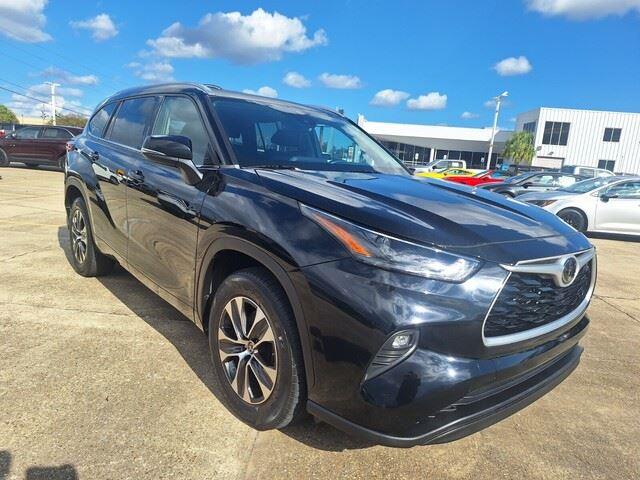 2022 Toyota Highlander XLE photo 7