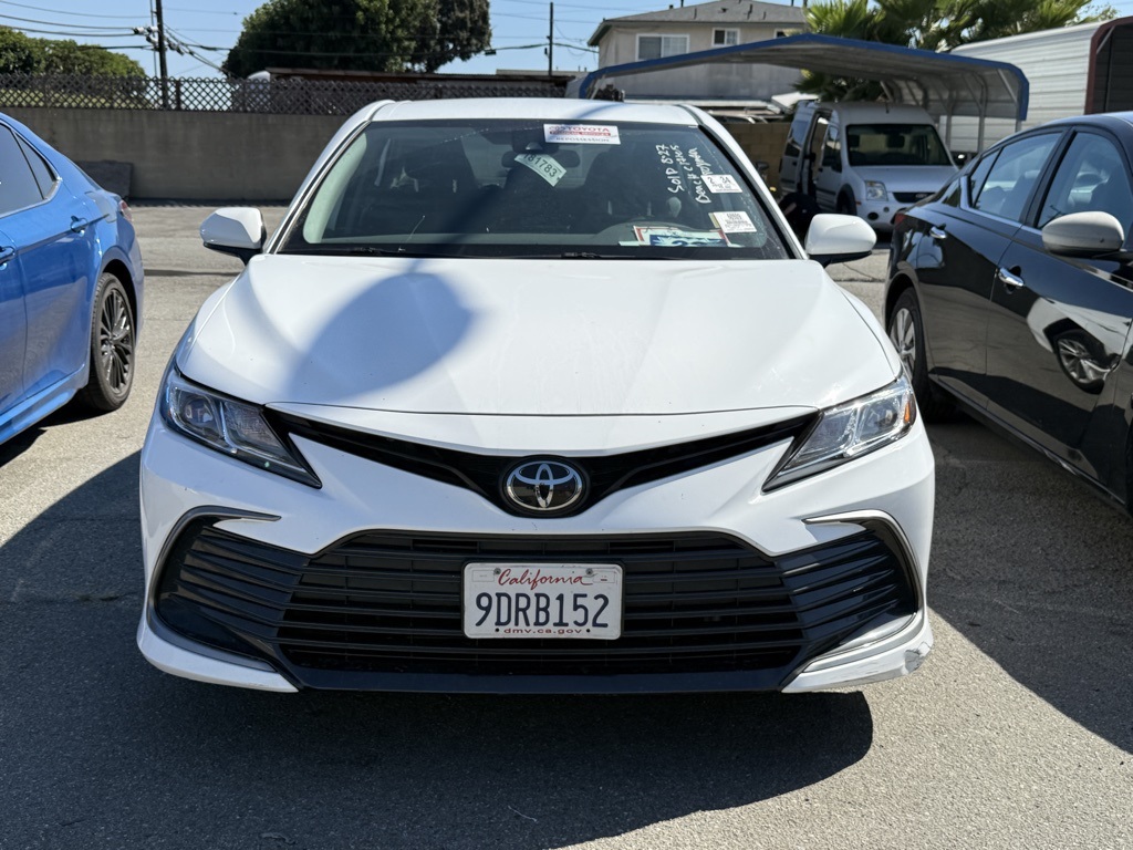 2023 Toyota Camry LE photo 2