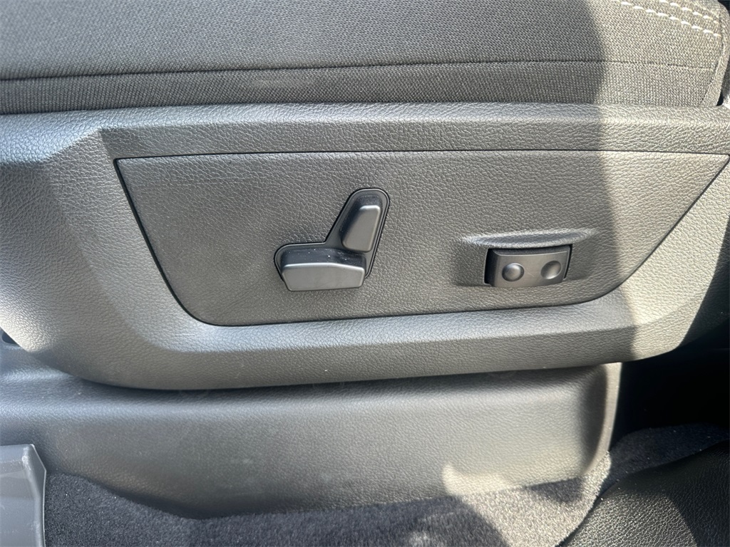 2026 Ram 2500 Big Horn photo 25