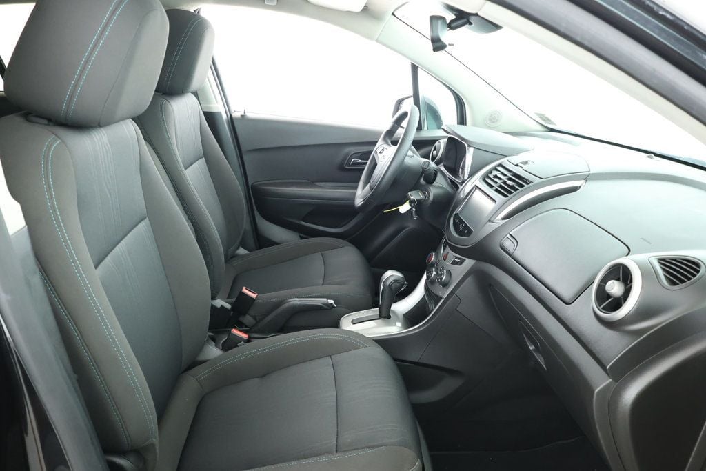 2016 Chevrolet Trax LT photo 23