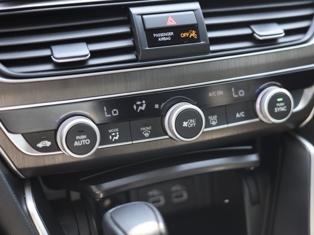 2021 Honda Accord 1.5T LX photo 16
