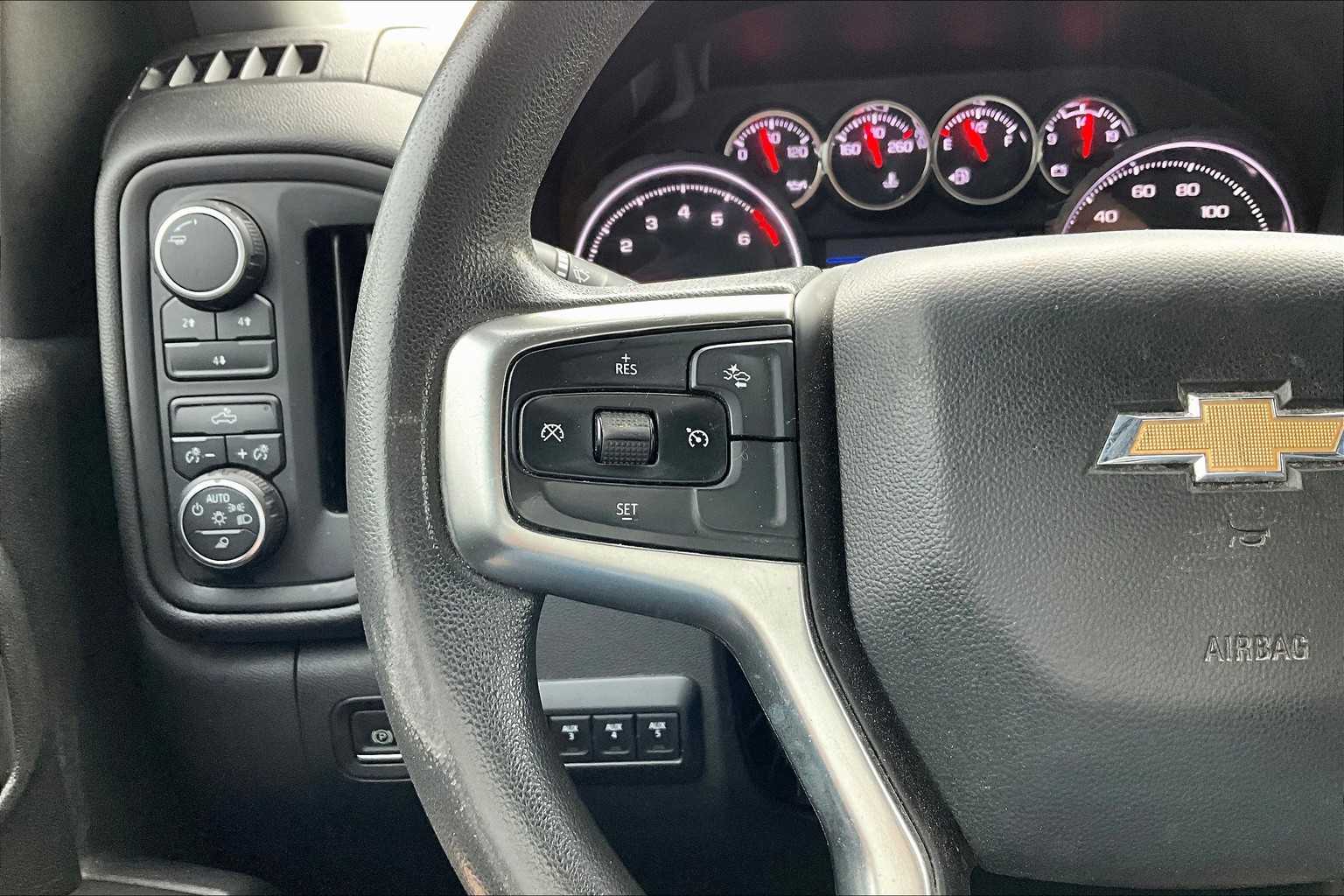 2022 Chevrolet Silverado 2500HD Custom photo 20