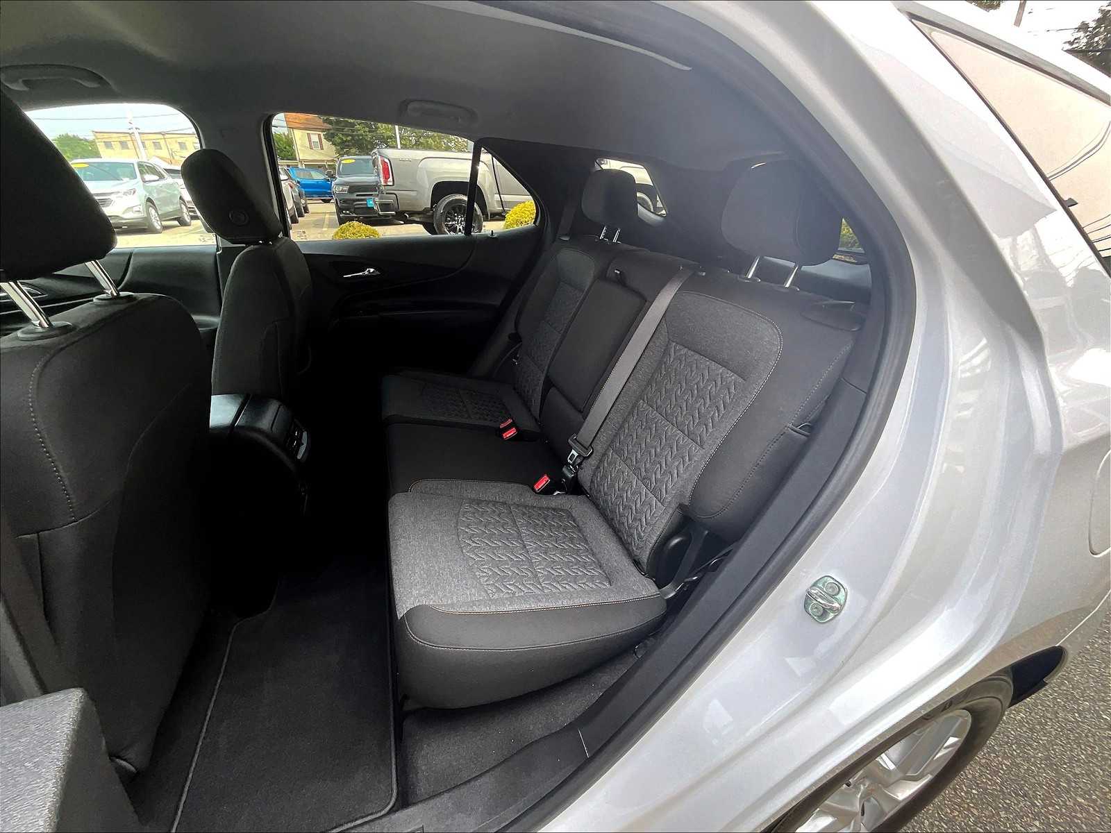 2022 Chevrolet Equinox LT photo 14