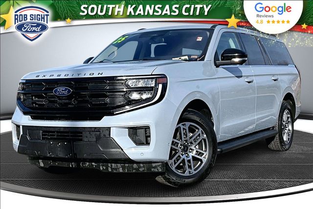 2025 Ford Expedition Active's photo
