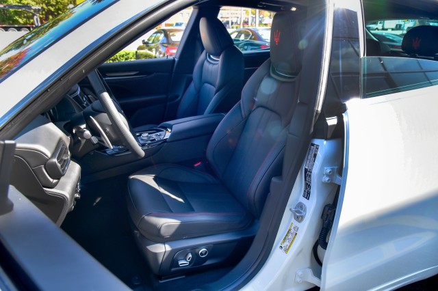 2024 Maserati Levante GT photo 15