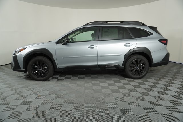 2025 Subaru Outback Onyx Edition XT photo 2