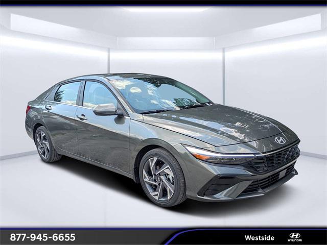 2025 Hyundai Elantra Limited's photo