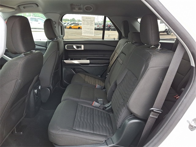 2021 Ford Explorer XLT photo 9